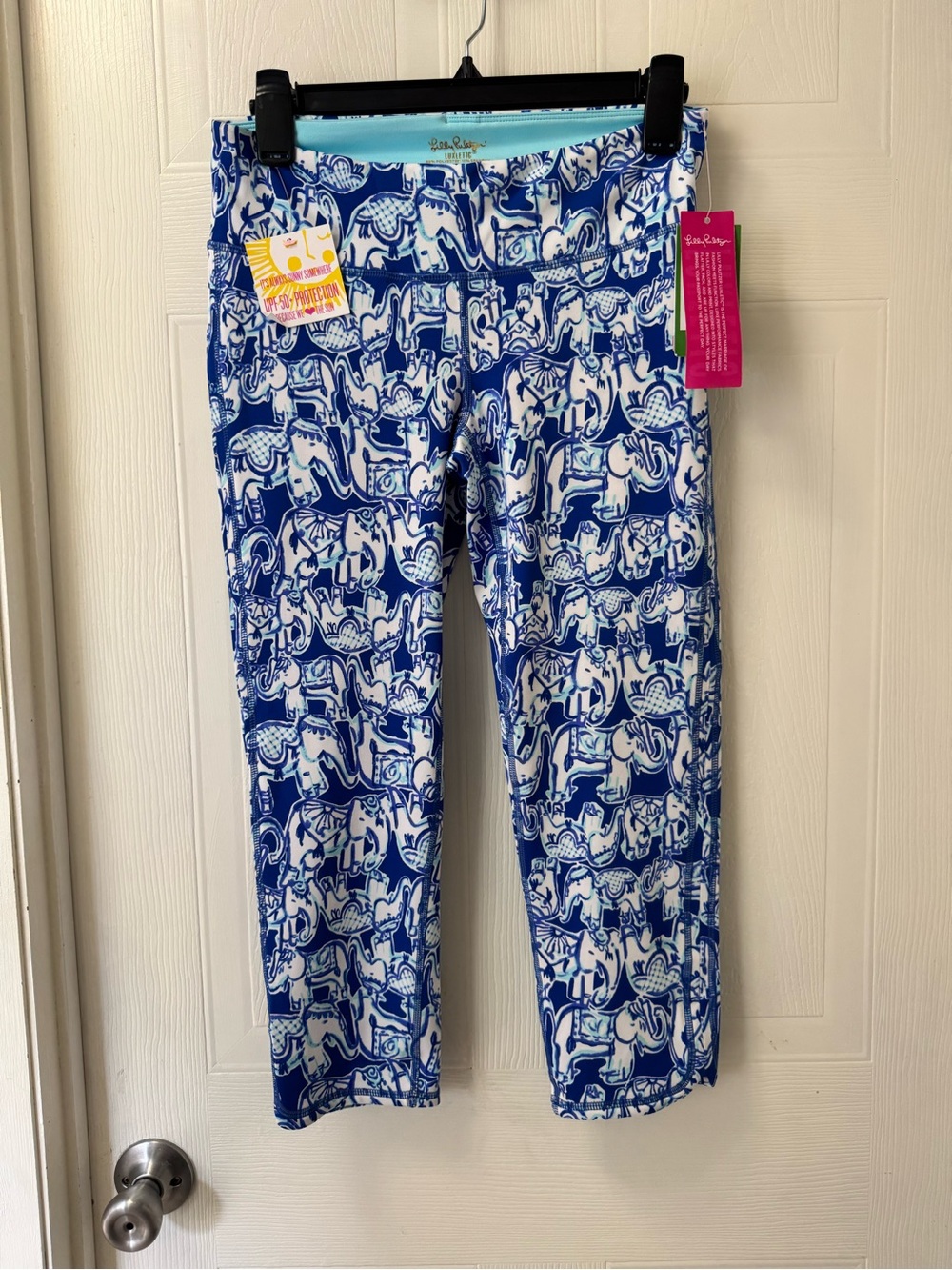 Lilly Pulitzer Blue and White Elephant Print Cropped Leggings